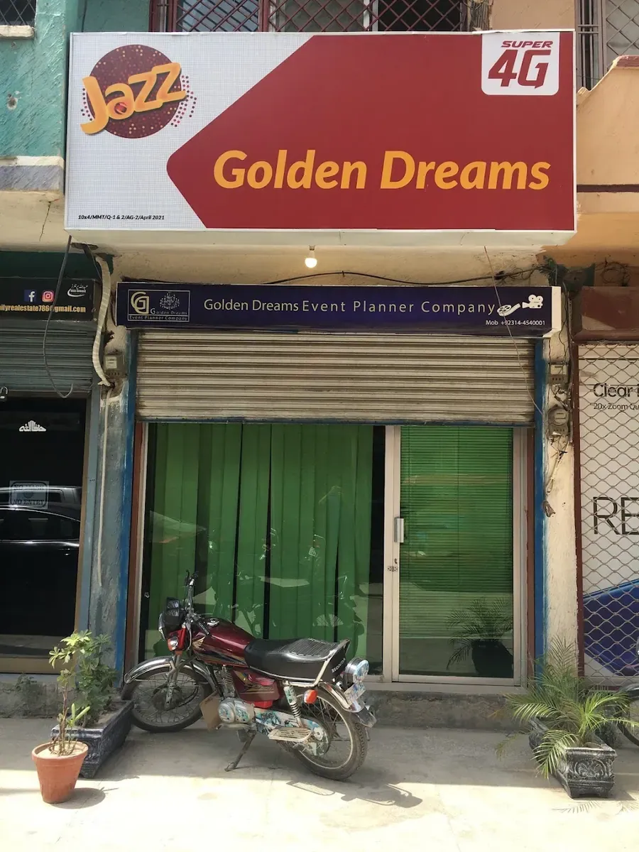 Golden Dreams Event Planner