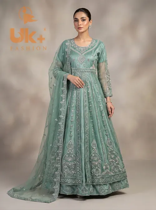UK+ Fashion