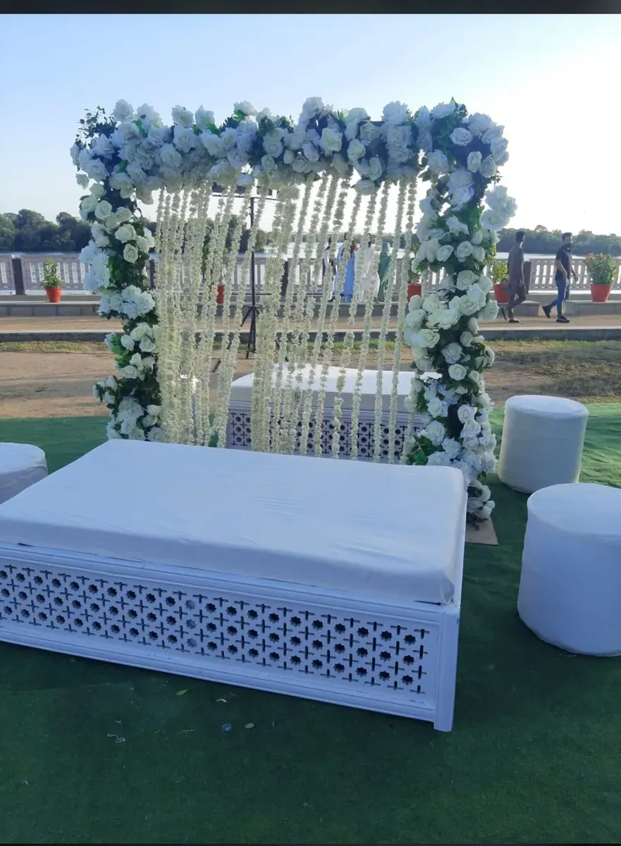 MT Flower decor and flowers