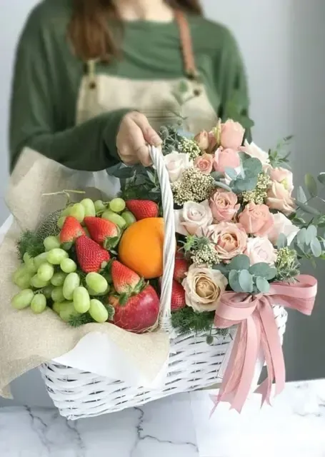 ProFlowers.pk decor and flowers