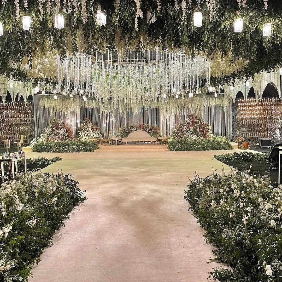 Peony Events Planner decor and flowers