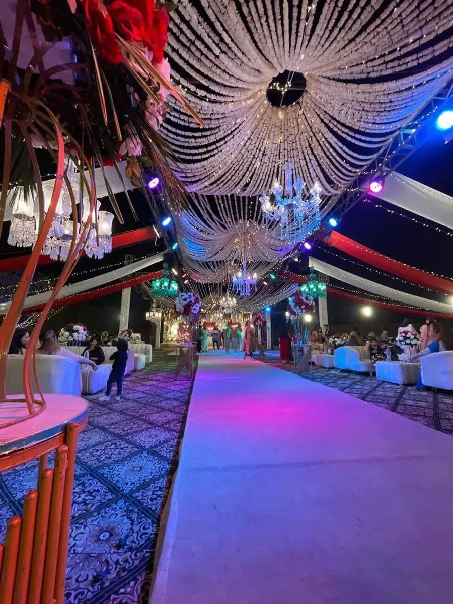 Peony Events Planner decor and flowers