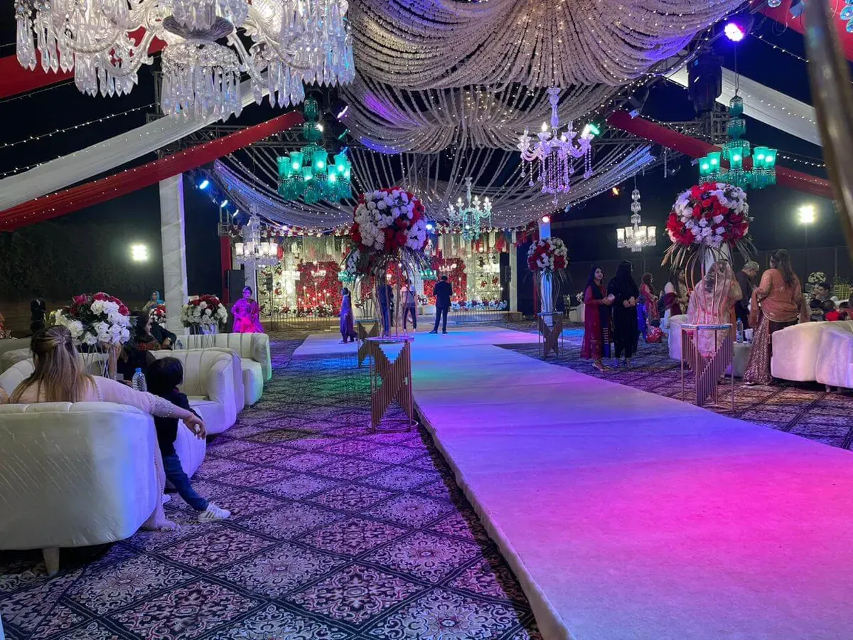 Peony Events Planner decor and flowers
