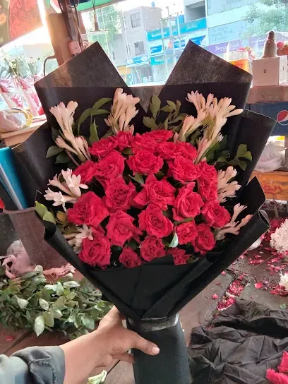 Burewala Flower Shop (Azeem Munir Flower Shop)