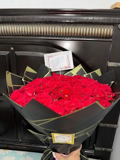 Blooming Flowers And Gifts