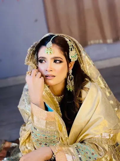 Aqsa Jawad Signature Salon