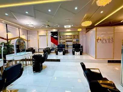 Aura eyes beauty salon