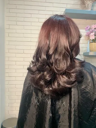 Irum Khan Salon And Academy