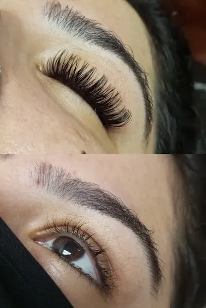 Queen's Hair & Nail Makeup Best Beauty Parlour Salon Studio