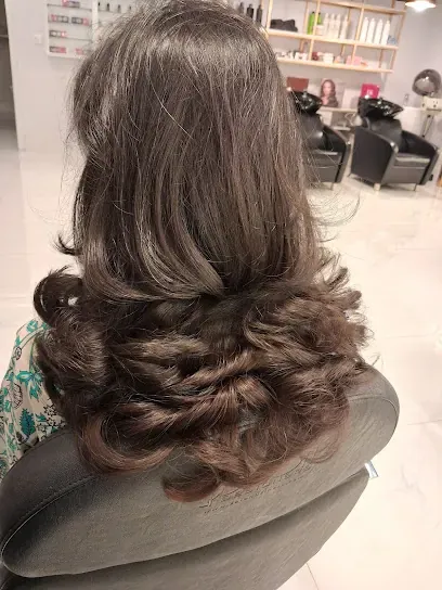 The Hair Lounge