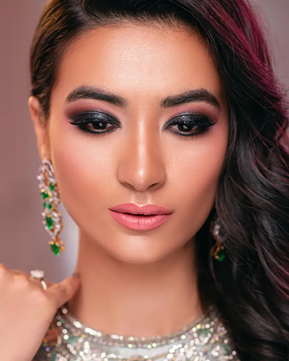 Sadia Ejaz Salon makeup and styling work