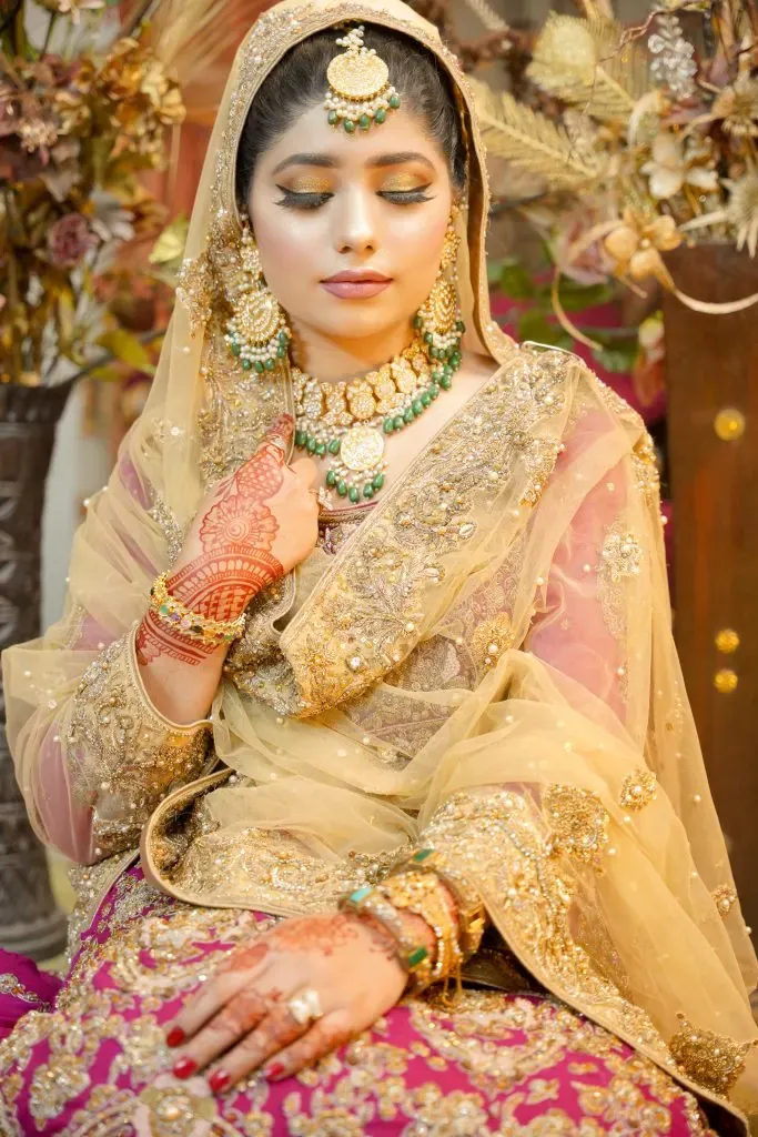 Makeup by Ash - Aisha Abid makeup and styling work