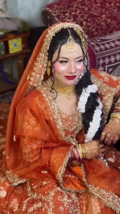 Jaynaan beauty saloon Peshawar branch