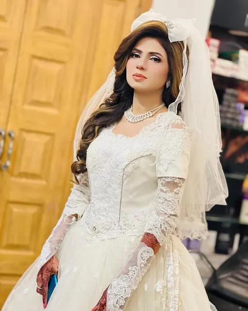 Zile Huma the Caring Salon makeup and styling work