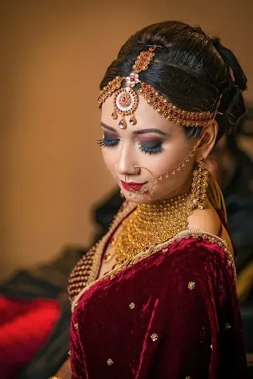 Zile Huma the Caring Salon makeup and styling work